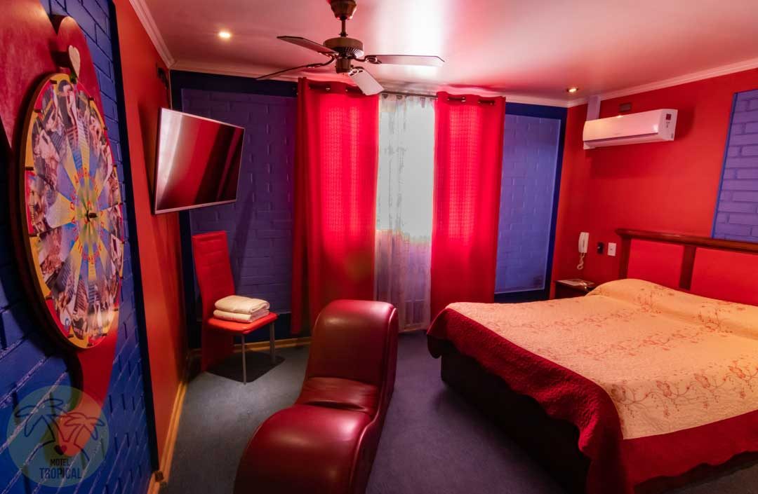 motel-tropical-departamento-rojo